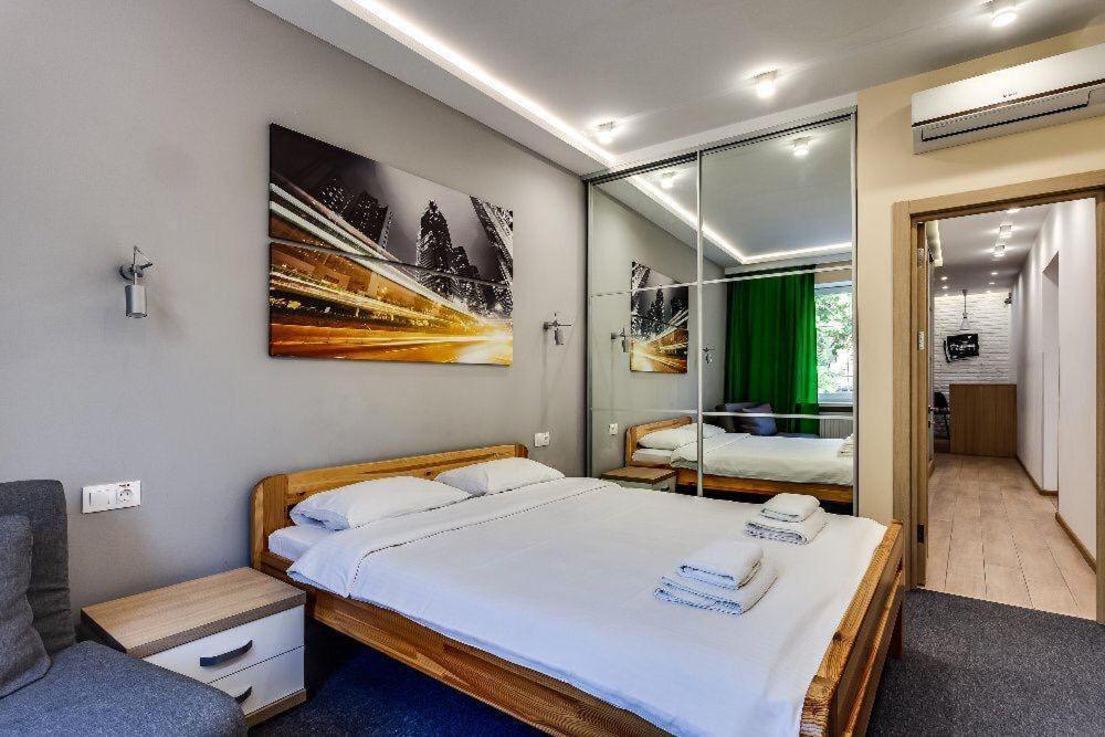 The Cube Rooms Lviv Exterior foto