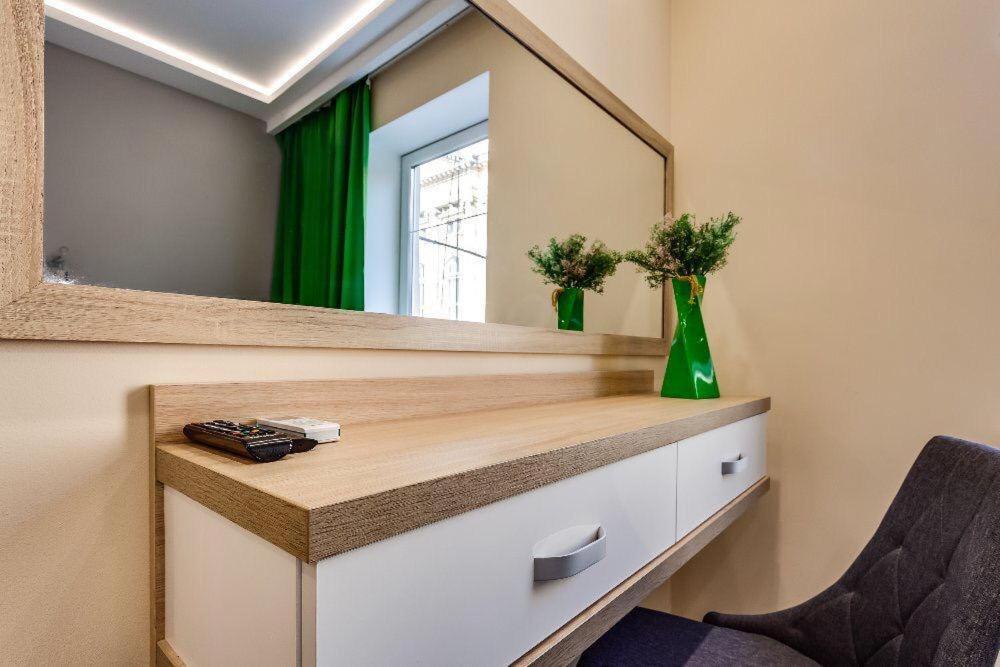 The Cube Rooms Lviv Exterior foto